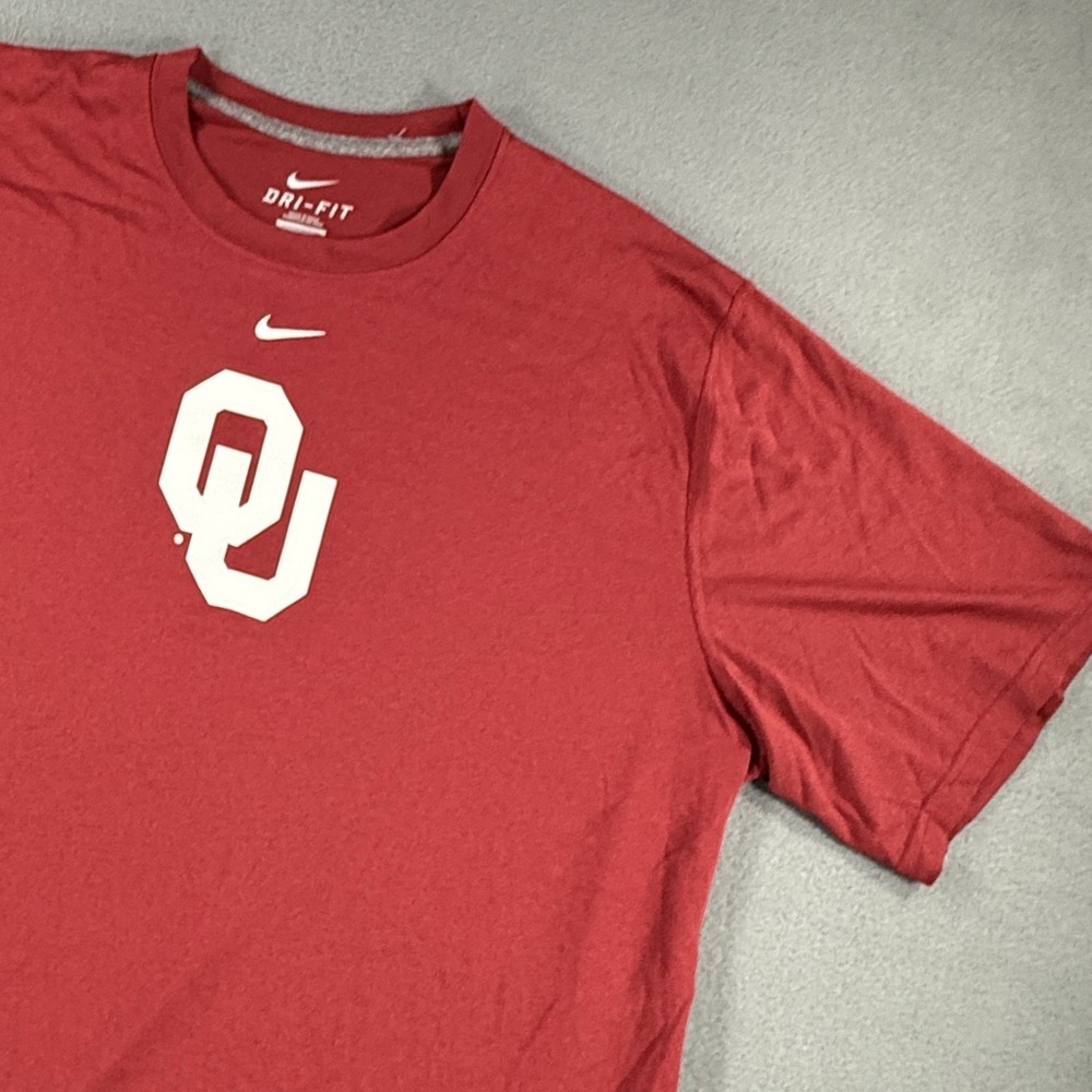 University of Oklahoma Sooners XL Nike Dri-Fit Red T-Shirt OU NCAA Center Swoosh